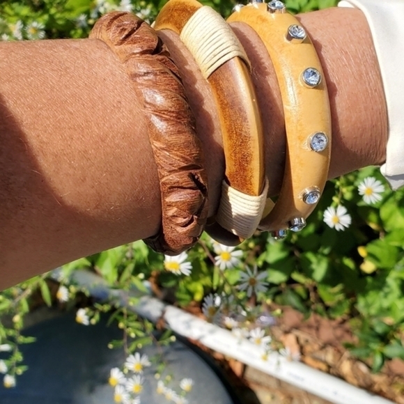 Vintage Wood bangle trio - Picture 3 of 9
